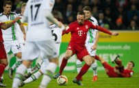 Bayern Münih, Mönchengladbach Engelini Aşamadı