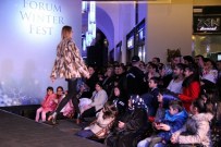 ÖZGE ULUSOY - Özge Ulusoy Ve Özlem Yıldız'ı Görüntülemek İçin Birbirleriyle Yarıştılar