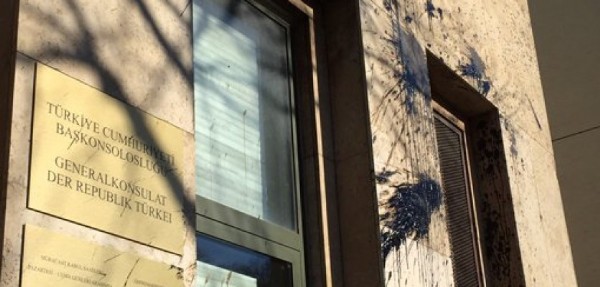 Türk Başkonsolosluğu'na Saldırı