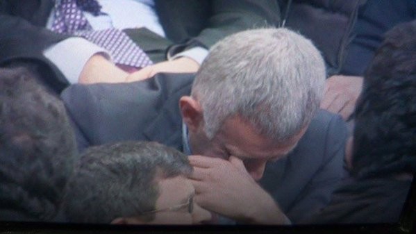 İbrahim Hacıosmanoğlu gözyaşlarını tutamadı