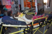 Adıyaman'da İki Otomobil Kafa Kafaya Çarpıştı Açıklaması 12 Yaralı