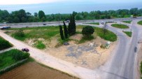 SERDİVAN BELEDİYESİ - Göl Manzaralı Meydan Projesi Hızla Devam Ediyor