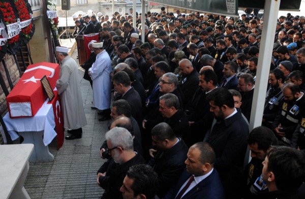 Şehit Polis Katırlı son yolculuğuna uğurlandı