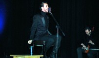 AYDıN KÜLTÜR MERKEZI - Aydın'da Cem Adrian Rüzgarı Esti