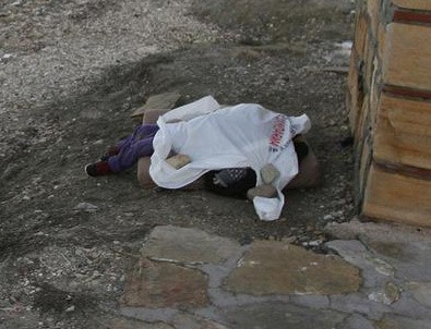 İzmir'de sahile vurmuş çocuk cesedi bulundu