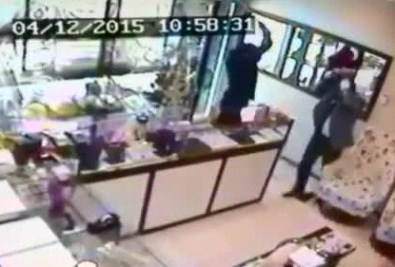 Kuyumcu'da Dehşet Kamerada