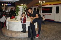 YASIN ÖZTEKIN - Milli Futbolcu Yasin Öztekin Oğlu Miraç'la Minopolis'te