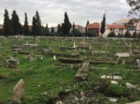 MEZAR TAŞI - Tarihi Mezarlıktaki Restorasyon Çalışmaları