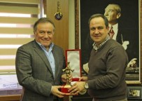 ENVER YÜCEL - Bahçeşehir Üniversitesi Mütevelli Heyeti Başkanı Yücel'den Başkan Kerim Aksu'ya Ziyaret