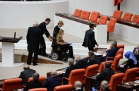 BENNUR KARABURUN - Engelli Vekil Karaburun Engelliler İçin Kürsüye Çıktı