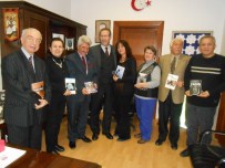 DURUSU - Eskişehirli Şairler Vali Yardımcısı Ömer Faruk Günay'ı Ziyaret Etti