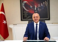 İNSAN HAKLARı GÜNÜ - Başkan Ergün, 'İnsan, Onuruyla Yaşar'