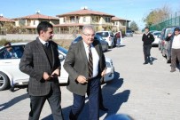 DENİZ BAYKAL - Baykal'dan Elçi'nin Ailesine Taziye Ziyareti