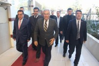 DENİZ BAYKAL - Baykal, Diyarbakır Barosu'nu Ziyaret Etti