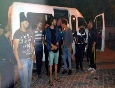 Didim'de 37 Göçmen Yakalandı