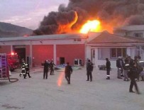 YANGıN YERI - Sakarya'da fabrika yangını