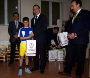 NEDIM AKMEŞE - Vali Taşyapan Sporcuları Ödüllendirdi