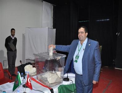 Aksaray'da Emin Koçak Yeniden Başkan Seçildi
