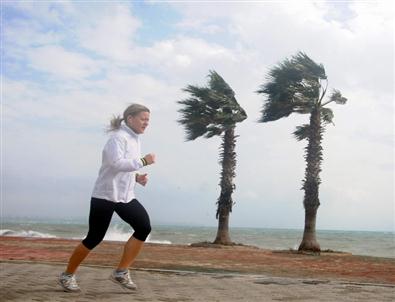 Fırtınalı Havada Özçekim Çılgınlığı