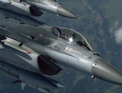 Türk F-16'ları Rus uçağını durdurdu