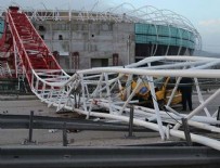 TİMSAH - Vinç yola devrildi! 1 ölü