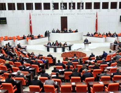 Ankara'da bürokratlar art arda istifa etti