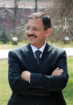 Avukat Mehmet Özhaseki’nin Biyografisi