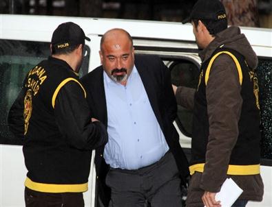 Dolandırıcıyı, Dolandırdığı Kadın Yakalattı