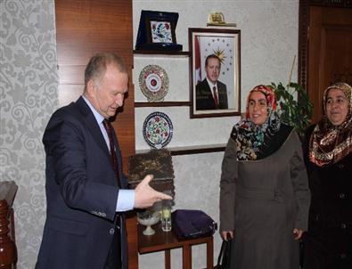 Ceylan, Zihinsel Engelliler Derneği Yöneticilerini Kabul Etti