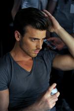 BEST MODEL - En Yakışıklı Erkek Kulak Operasyonu Geçirdi