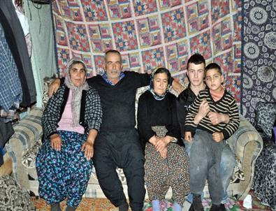 (özel Haber) Evi Yanan Adam, 3 Eşi ve 7 Çocuğu İle Çadırda Yaşıyor