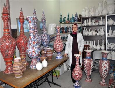 Sorgun’da Yapılan Çiniler Çin’e İhraç Edilecek