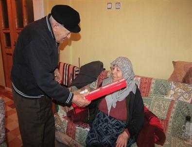 80’lik Dedenin 58 Yıldır Bitmeyen Aşkı