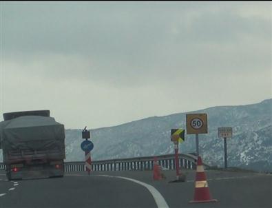 İstinat Duvarı Çöken D-650 Karayolu Tehlike Saçıyor