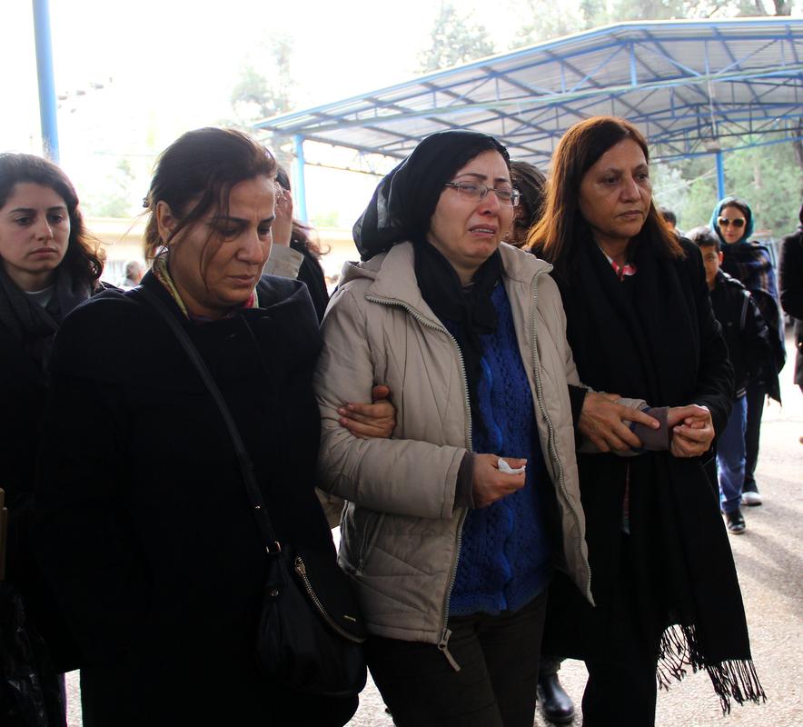 Özgecan gözyaşları arasında toprağa verildi