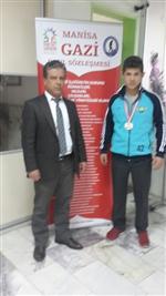 Gazi’den, Güreşte Bir Başarı Daha