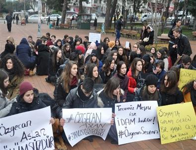 Liselilerden Tekirdağ’da Özgecan Eylemi