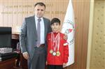 Şampiyon Tekvandocu’dan Sultanoğluna Ziyaret
