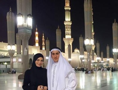 Sevgililer Günü'ne Umre'de girdiler