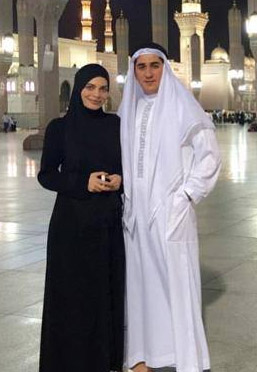 Ceren Hindistan Umre'ye gitti