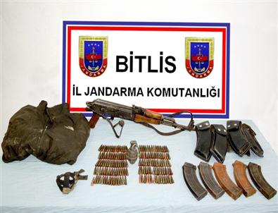 Bitlis’te 1 Pkk’lı Teslim Oldu