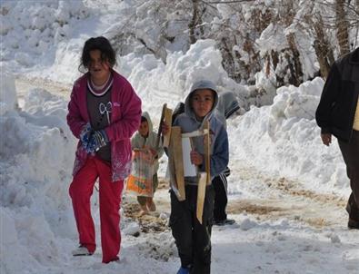 Kar Yağışı Karaman’ın Yüksek Kesimlerinde Etkilili Oluyor