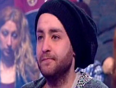 Necip Fazıl'ın torunu en basit soruyu bile bilemedi