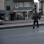 ŞÜPHELİ ÇANTA - Okul Önünde Şüpheli Çanta Paniği