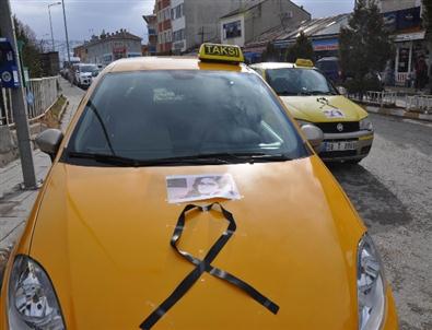 Sivas’ta Taksiciler Özgecan İçin Konvoy Yaptı