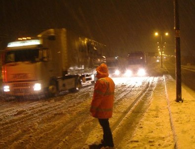 Tem otoyolu trafiğe kapandı