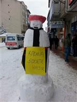 KARDAN ADAM - Esnaflar Kardan Adam Yaparak ‘kadına Şiddete Hayır’ Dedi