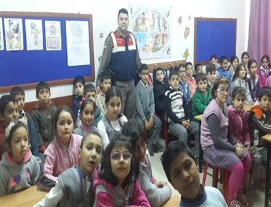 Jandarmadan Çocuklara Trafik Dersi