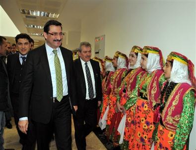 Keçiören’de Öğrenciler Barış Manço’yu Andı