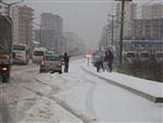 DAVULTEPE - Mersin Kent Merkezine Yağan Kar Şaşkına Çevirdi